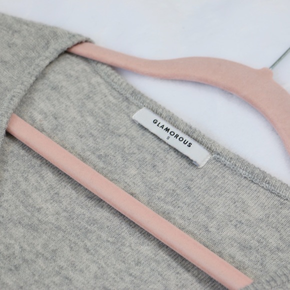 High Low V-Neck Sweater - Picture 4 of 5